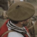 Boinas Lisas Vuelo 32Cm, Color MARRON OSCURO - Imagen 2