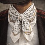 Pañuelo Fratello para Cuelo, Diseño Caballos Color Beige - Imagen 2