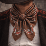 Pañuelo Fratello para Cuello, Diseño Caballos Color Marron - Imagen 2