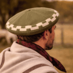 Boina De Hilo vuelo 32cm Guarda Pampa Beret Gaucho Style Classic Color VERDE - Imagen 2