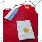 Delantal Parrillero + Repasador (Diseño Argentina) - Color Rojo Franjas Cortas Celeste Y Blanco - Imagen 6