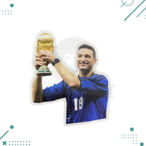 Sticker Selección Argentina – Scaloni con Copa del Mundo