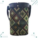 BOLSO MATERO RIGIDO FORRADO EN HILO, DISEÑO CABALLO GUARDA PAMPA - Imagen 2