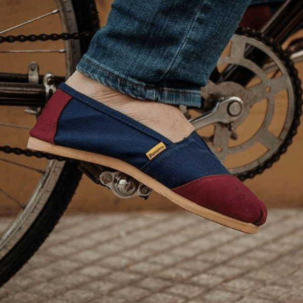 Alpargatas suela GOMA, Color COMBINADO  AZUL CON BORDO Premium PAMPERO