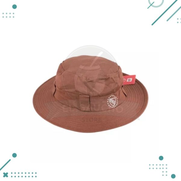 Piluso CAI (INDEPENDIENTE) escudo grabado color marron