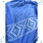 Poncho Argentino Con Hilo, Color Celeste diseño guardapampa blanco 140x180 - Imagen 2