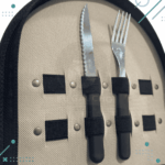 Porta Set Asado Cuero Color Negro (Plato de Madera, Tenedor, Cuchillo) - Imagen 3