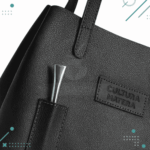 Bolso Matero Cuero Premium con Porta Bombilla y Porta Termo (Color Negro) - Imagen 3