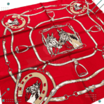 Pañuelo para el cuello FRATELLO (Caballos y Herraduras) Color Rojo - Imagen 3