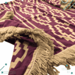 Poncho Calidad PREMIUM Argentino Con Hilo, Color Bordo Y Diseño Tradicional Color Beige - Imagen 2