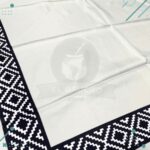 Pañuelo Fratello para Cuello (Color Gris, Diseño Guarda Pampa Negro) - Imagen 3