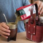 Combo Matero - Mate Imperial Marron Guarda ACERO+ Media Canasta Marron + 500g Yerba Cruz de Malta Seleccion Especial + Bombilla de regalo - Imagen 6