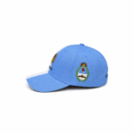 Gorra de Gabardina, ARGENTINA Color Celeste con Franja Blanca, Sol y Escudo Nacional Bordado - Imagen 2