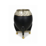 Mate Torpedo Virola Cincelada Cuero Liso Negro Base Bolitas (14x9cm aprox)